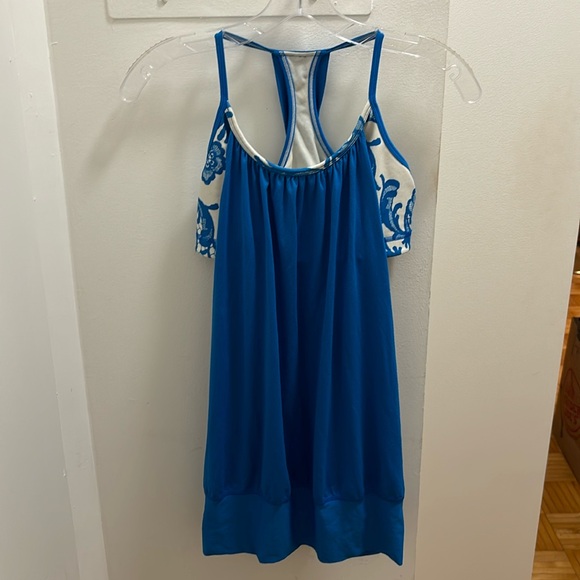 Lululemon No Limits Tank with built in sports bra Sz 6 - Picture 3 of 5